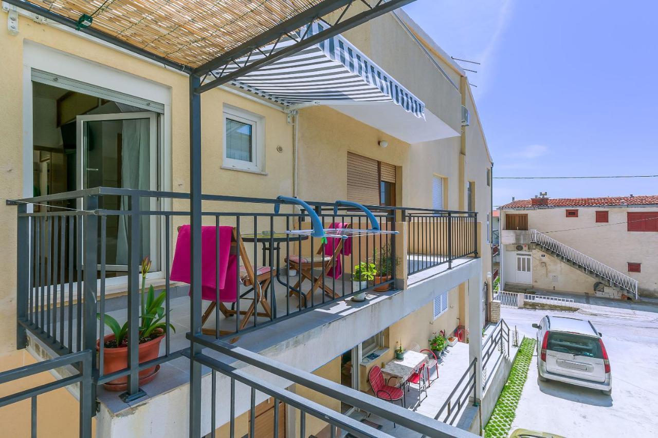 Apartment Ivanka Omiš Esterno foto