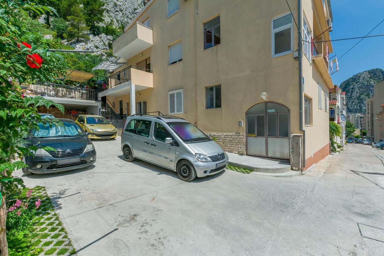 Apartment Ivanka Omiš Esterno foto